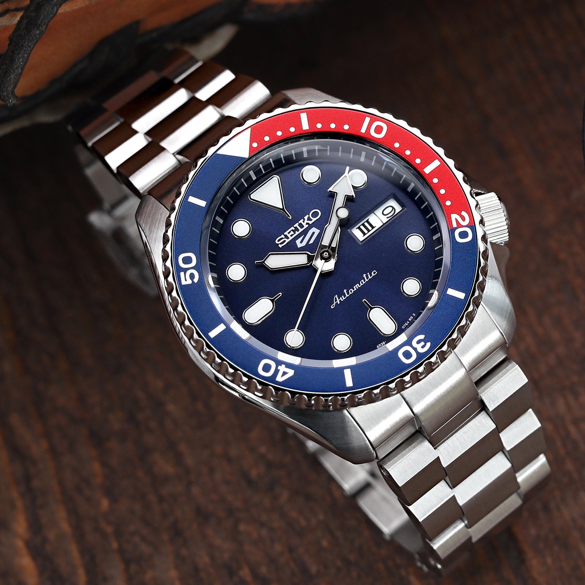 FS Strapcode MiLTAT HEXAD Oyster Watch Bracelets the Hexagonal Oyster now  available for Seiko SKX0  WatchCharts